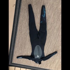 Billabong wet suit
